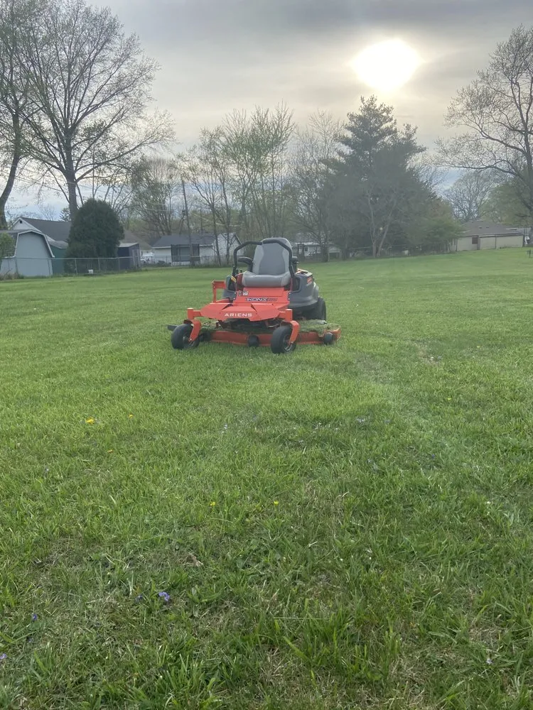 Trusted lawn care service in Muncie, IN - Glenn’s Outdoors Services