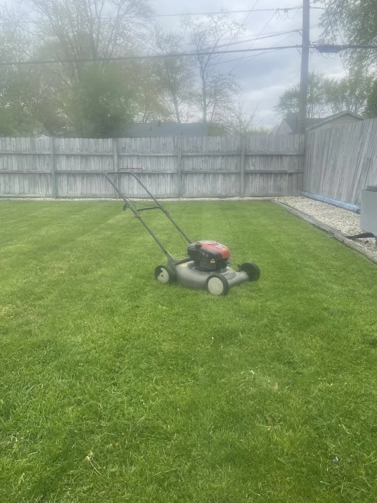 Top-rated garden landscaping experts serving Muncie, IN - Glenn’s Outdoors Services