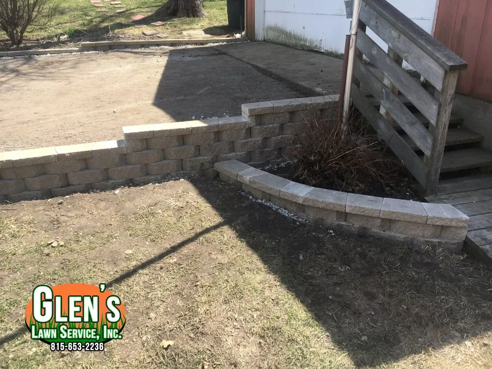 Expert yard cleanup service for beautiful yards across Wonder Lake, IL - Glen's Lawn Service