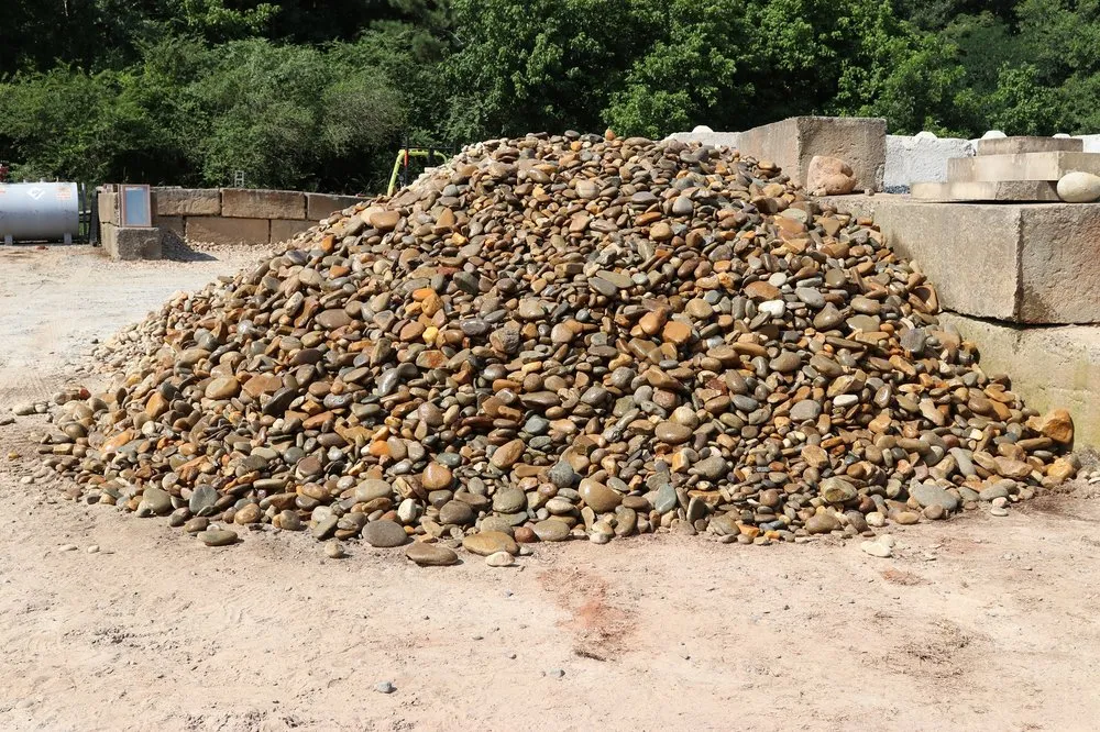 Professional lawn care service experts serving Woodstock, GA - GLM Landscape Supply