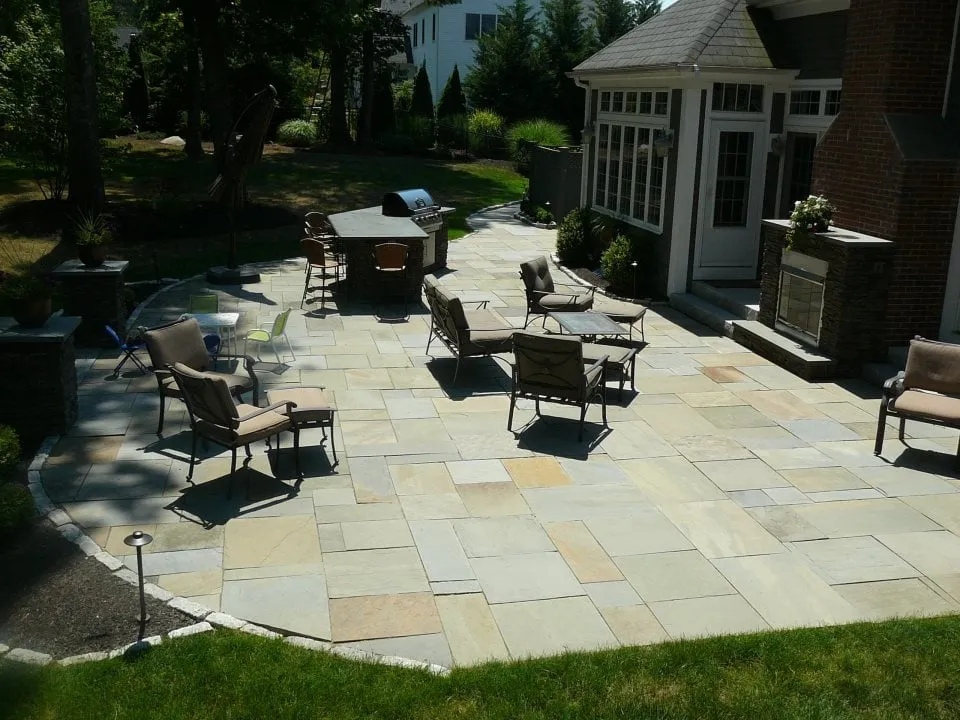 Top-rated garden landscaping in Pembroke, MA - Global Green Lawncare