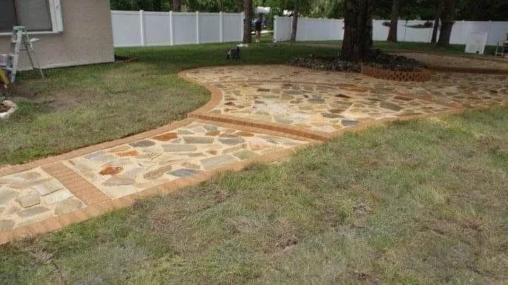 Professional yard maintenance in Melbourne, FL - Global Greenz