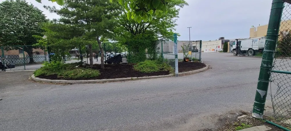 Trusted landscaping services for homes across New York, NY - Global Industrial Maintenance