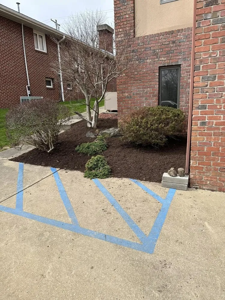 Top-rated outdoor landscaping for beautiful yards in Wellsburg, WV by Global services landscape and handyman