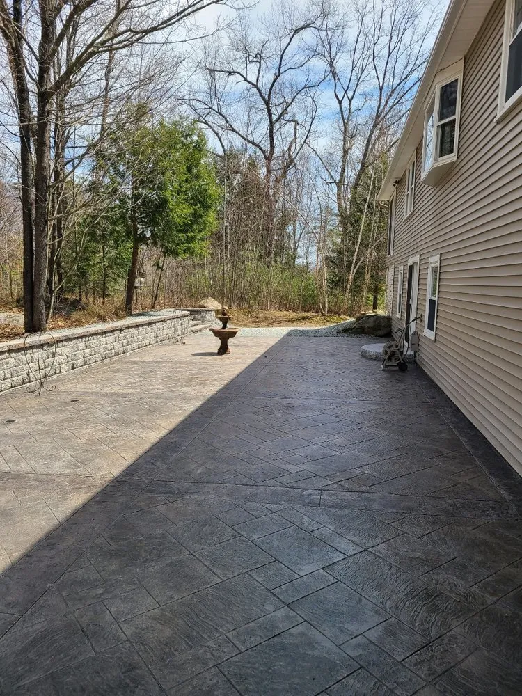 Expert yard maintenance in Concord, NH - Globe Green