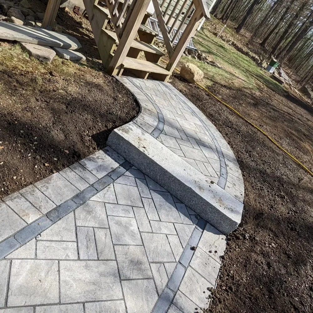 Custom yard maintenance experts serving Concord, NH - Globe Green