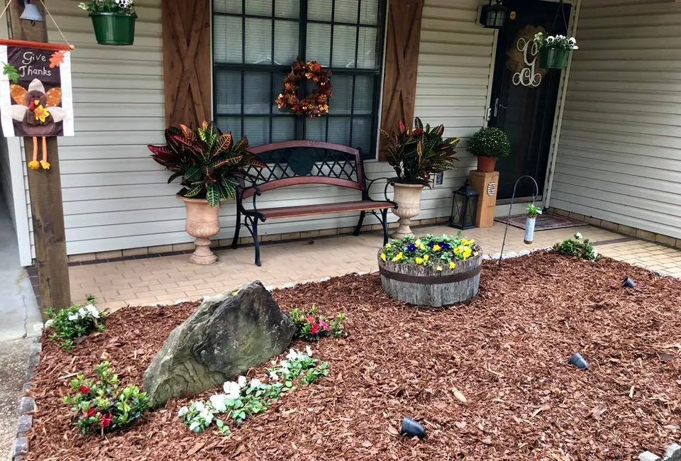 Expert lawn care service in Fosters, AL by Globetti's Lawn Care