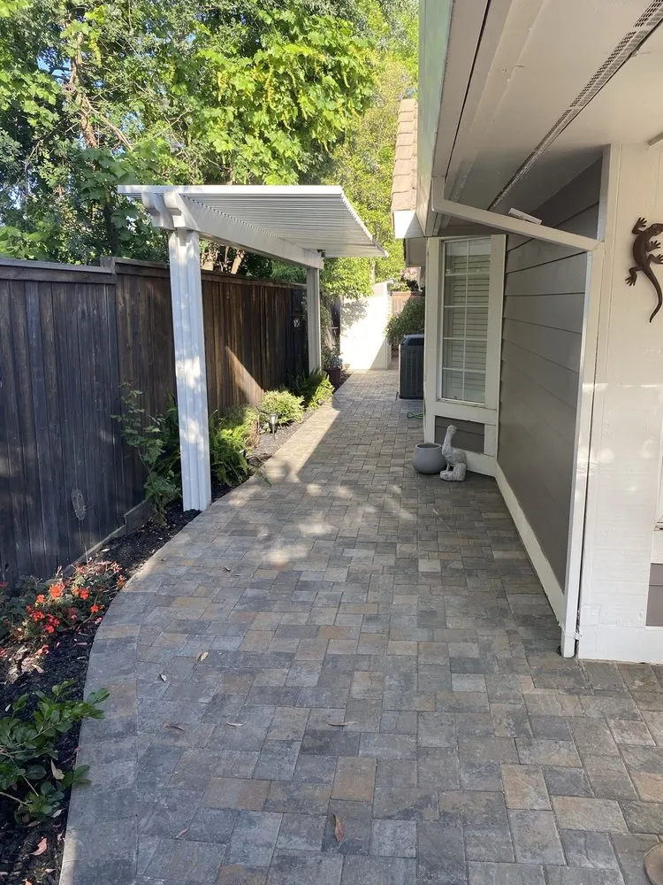 Local landscaping services experts serving Penryn, CA - Gloria Landscaping