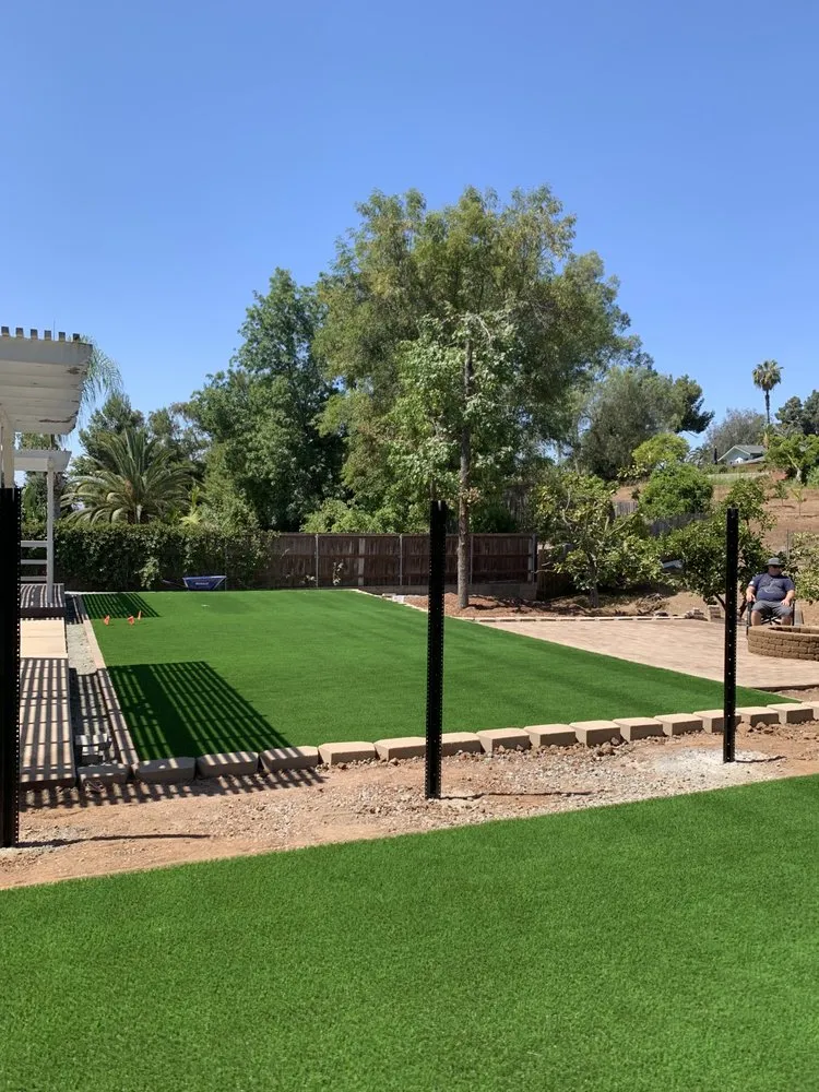 Professional yard maintenance in El Cajon, CA - Glorias Landscaping