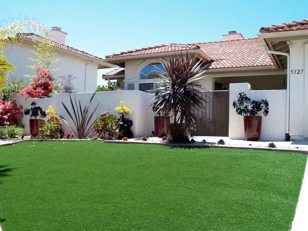 Local yard cleanup service with custom design across Oceanside, CA - Glorious Gardens