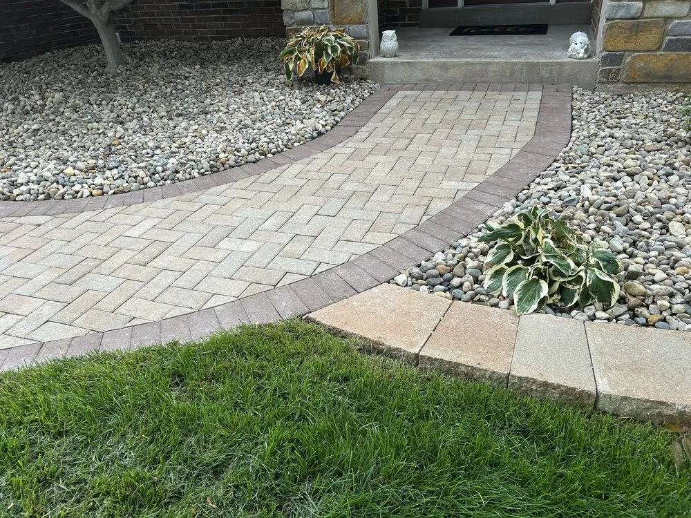 Professional outdoor landscaping experts serving Ofallon, MO - Glory One