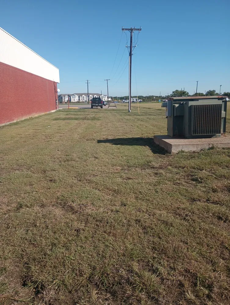 Affordable landscaping services for homes across Venus, TX - Glory Professional Services