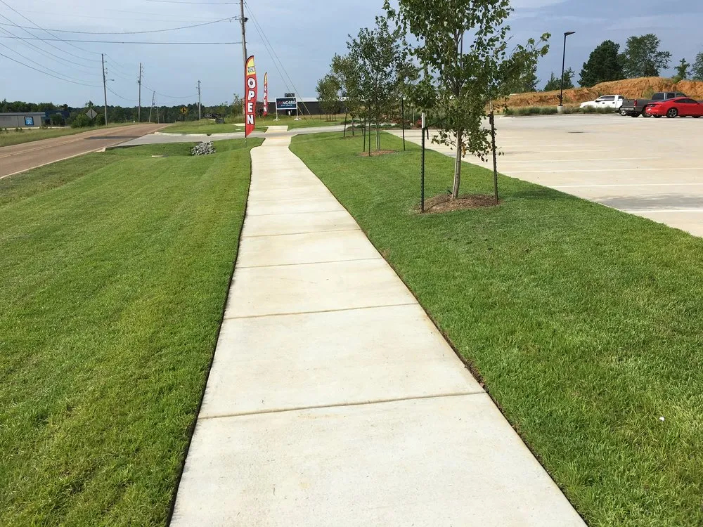 Local garden landscaping experts serving Ruston, LA - Glover's Lawn Care