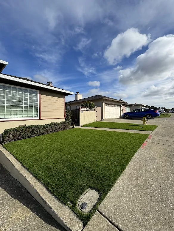 Reliable lawn care service for beautiful yards across Daly City, CA - Glscapes