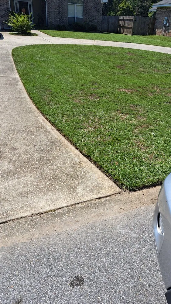 Expert residential landscaping for residential properties in Biloxi, MS by GLW Lawn service