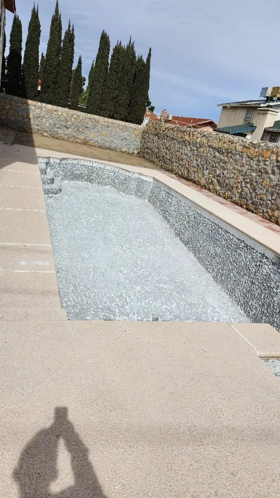 Affordable lawn care service in El Paso, TX by Gm Customs