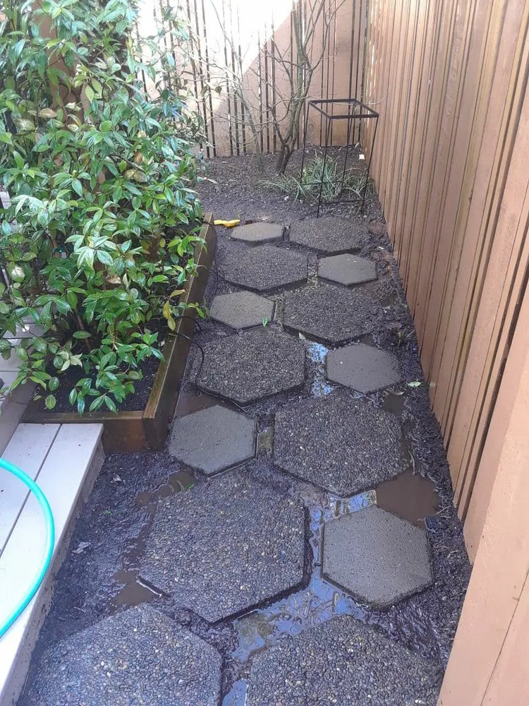 Top-rated residential landscaping in Newberg, OR by G&M Landscape Maintenance
