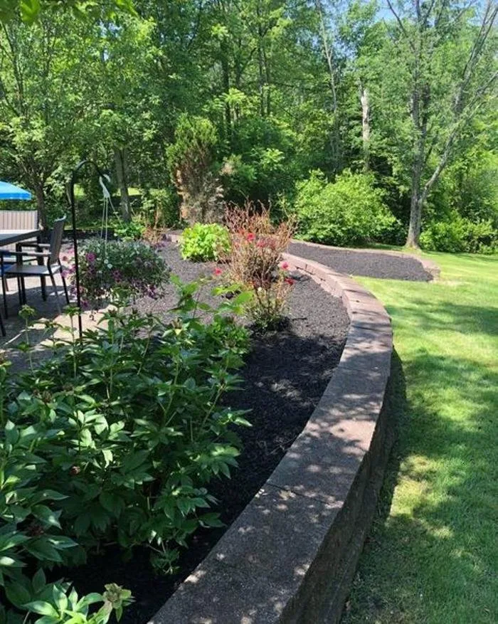 Custom yard maintenance in Mayfield Heights, OH by GM Landscaping & Design