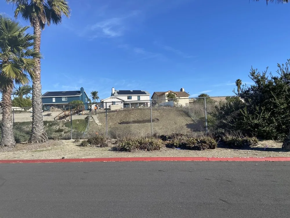 Expert yard maintenance in Vista, CA - GM Landscaping & Tree Service