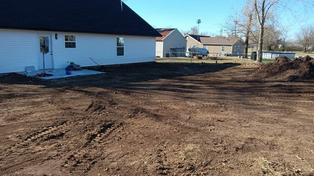 Top-rated lawn care service with custom design in Aurora, MO by G&M Landscaping and Excavating