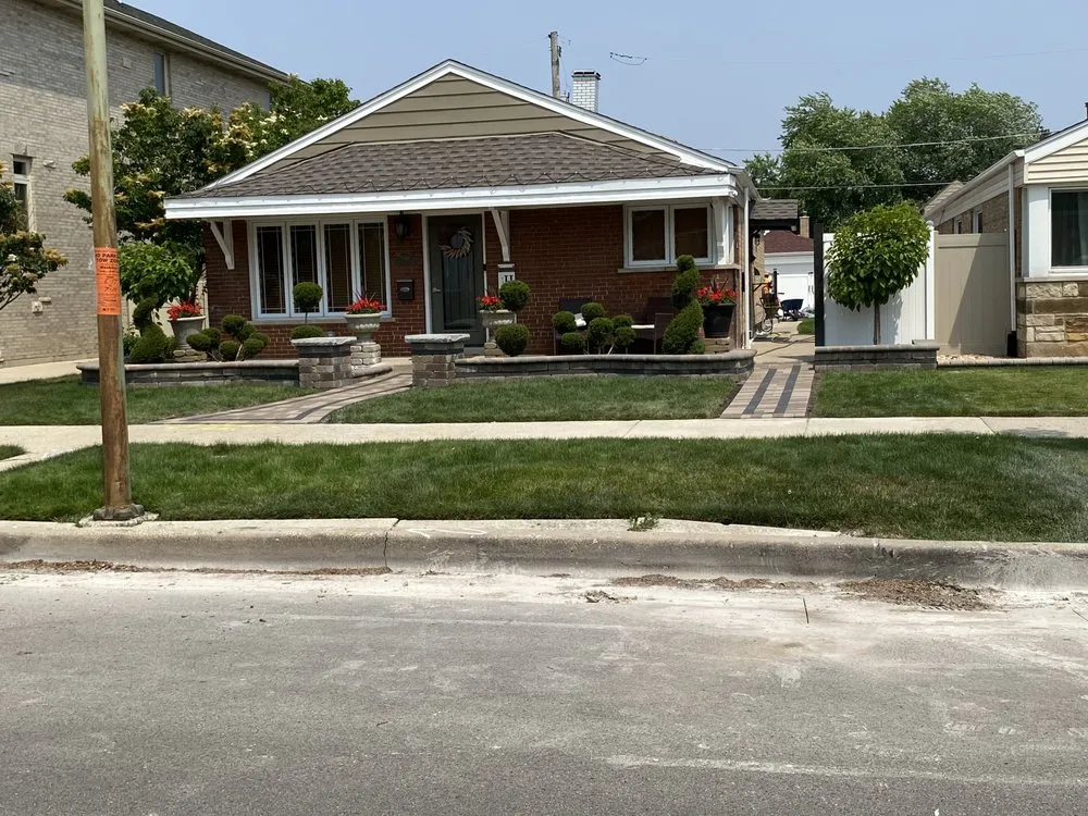 Reliable garden landscaping in Summit, IL by GM Landscaping Solution
