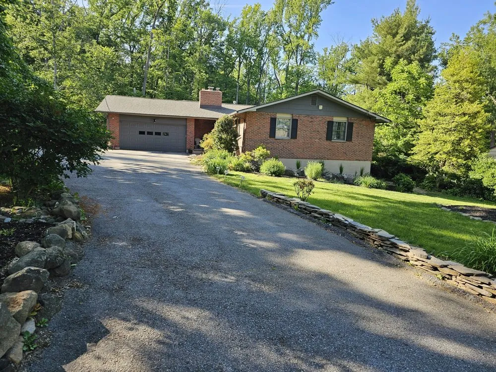 Expert residential landscaping in New Castle, DE by GM Morales Landscaping