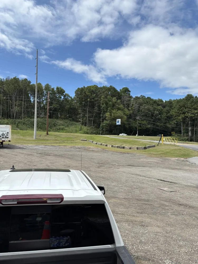 Reliable lawn care service experts serving Lilburn, GA - G&M Outdoor Services