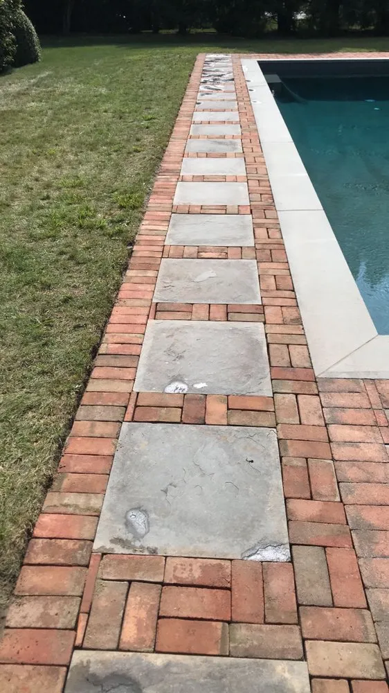 Expert lawn mowing service in Mastic, NY - GM Turf Care