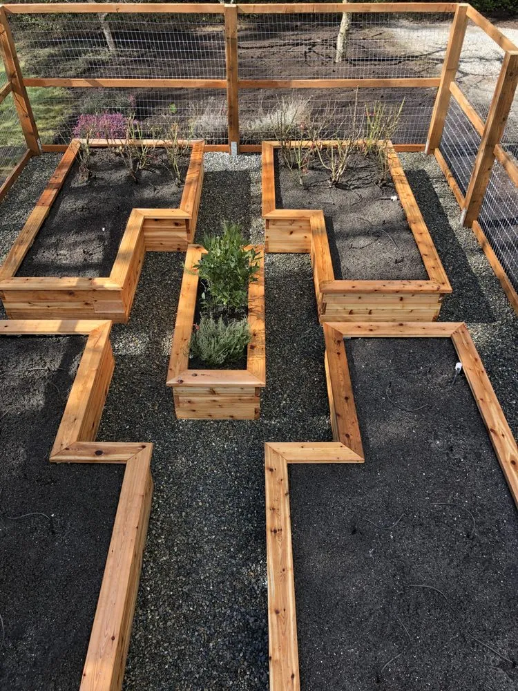 Custom garden landscaping in Seattle, WA - GMC Landscapes