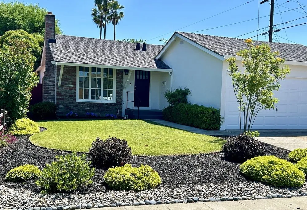 Trusted lawn mowing service in Walnut Creek, CA by GMC Pavers and Landscape