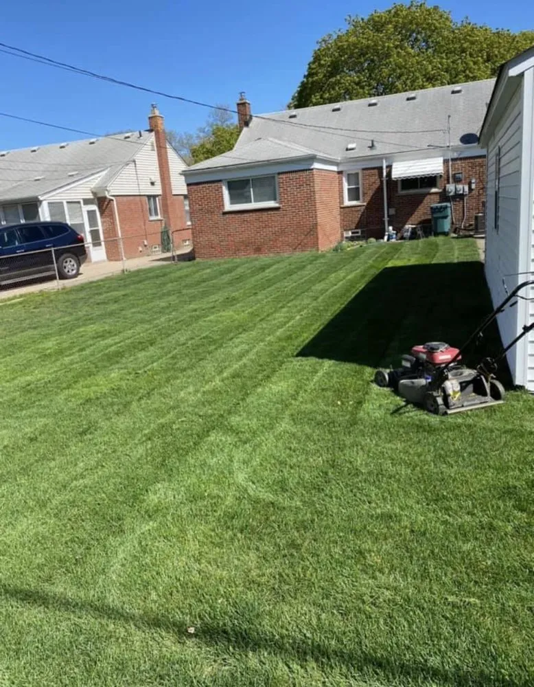 Local yard maintenance with custom design across Franklin, MI - GMG Landscaping & Sealcoat Solutions