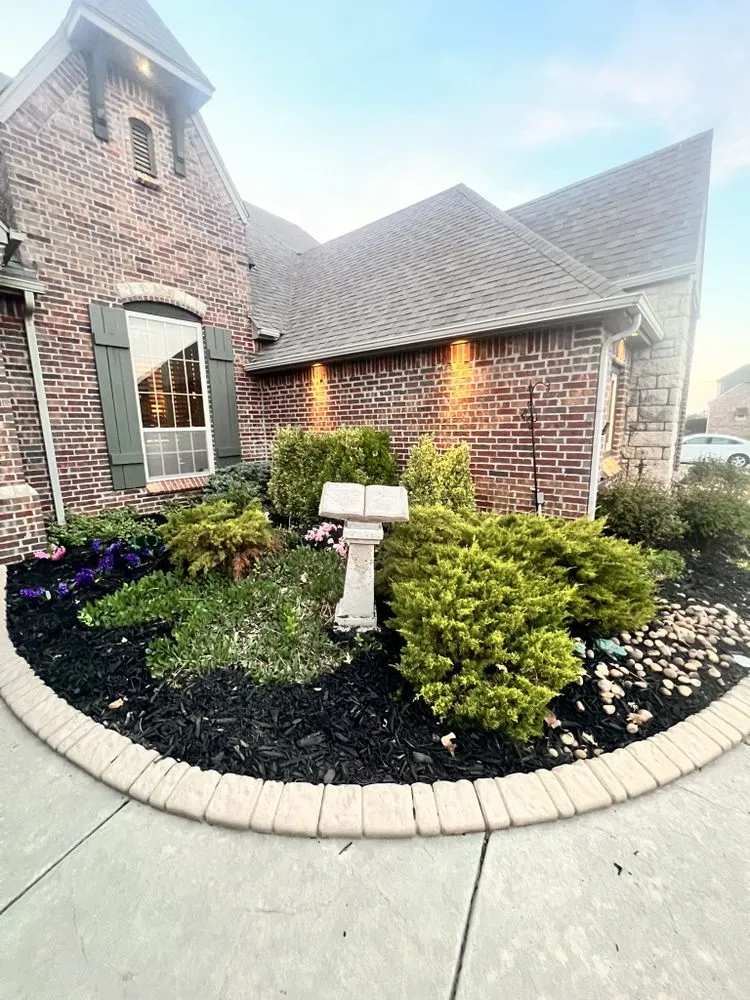 Affordable lawn care service for beautiful yards in Oklahoma City, OK by Gmoto’s Landscaping