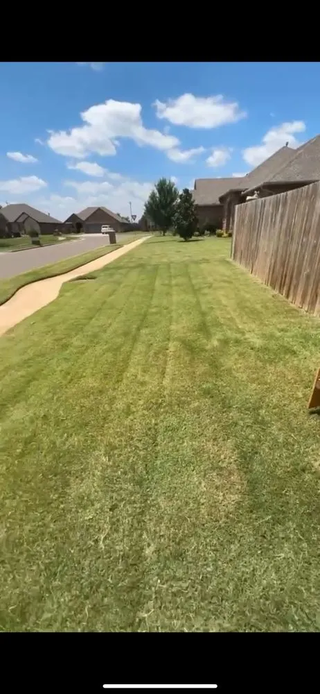 Affordable lawn care service in Oklahoma City, OK - Gmoto’s Landscaping