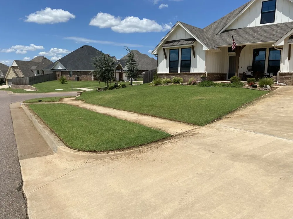 Reliable outdoor landscaping in Midwest City, OK by GMT Lawn Solution