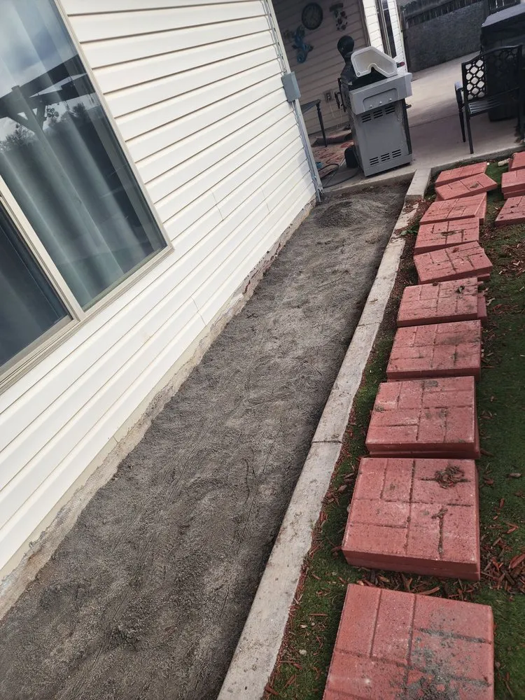 Local landscape installation experts serving Grand Junction, CO - G&N Lawn Coyotes