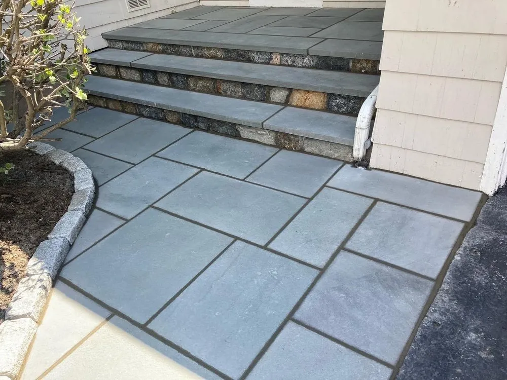 Top-rated yard cleanup service near you in Norwalk, CT by GéNes1s Landscaping & Service