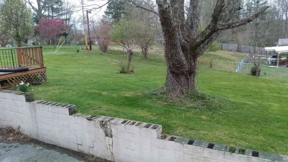 Expert garden landscaping for residential properties in Baxter, TN by GNR Home and Lawn Service