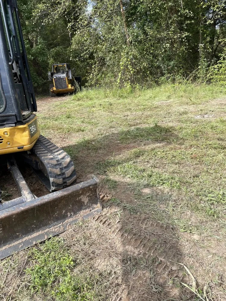 Professional landscaping services in Omaha, TX by GNR Land Improvement