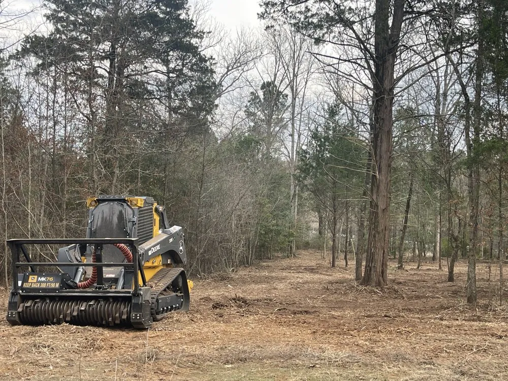 Reliable yard maintenance in Omaha, TX - GNR Land Improvement