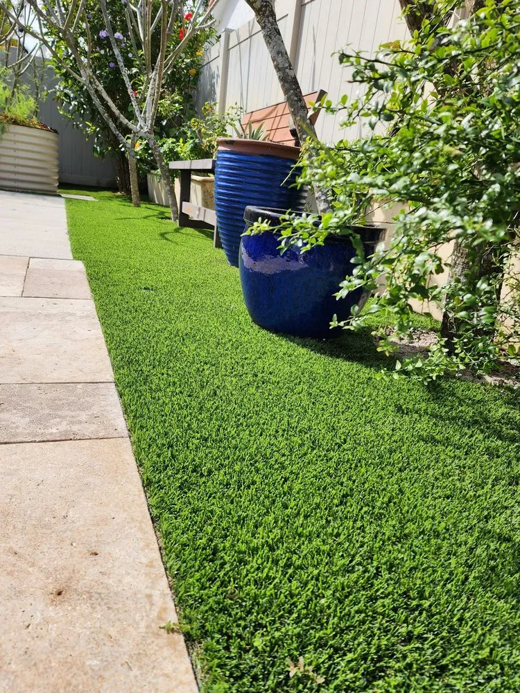 Expert yard cleanup service for year-round maintenance across Lake Worth, FL - Go Forever Green Artificial Grass & Ivy