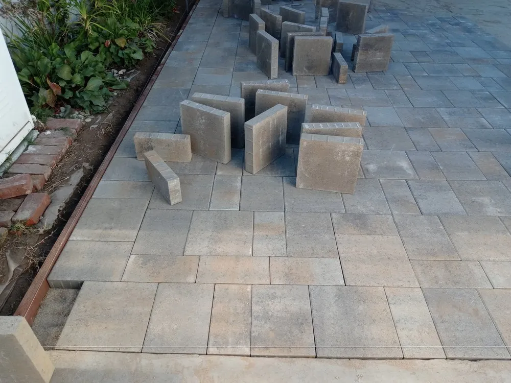 Expert outdoor landscaping experts serving Hacienda Heights, CA - Go green - Stay Green