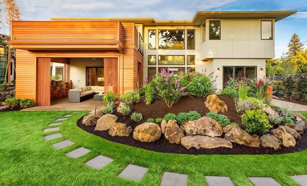 Local yard cleanup service in Long Beach, CA - Go Green Commercial Landscaping