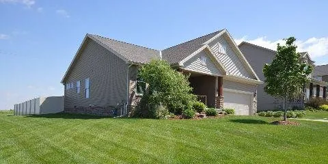 Affordable lawn care service experts serving Louisville, NE - Go Green Lawns