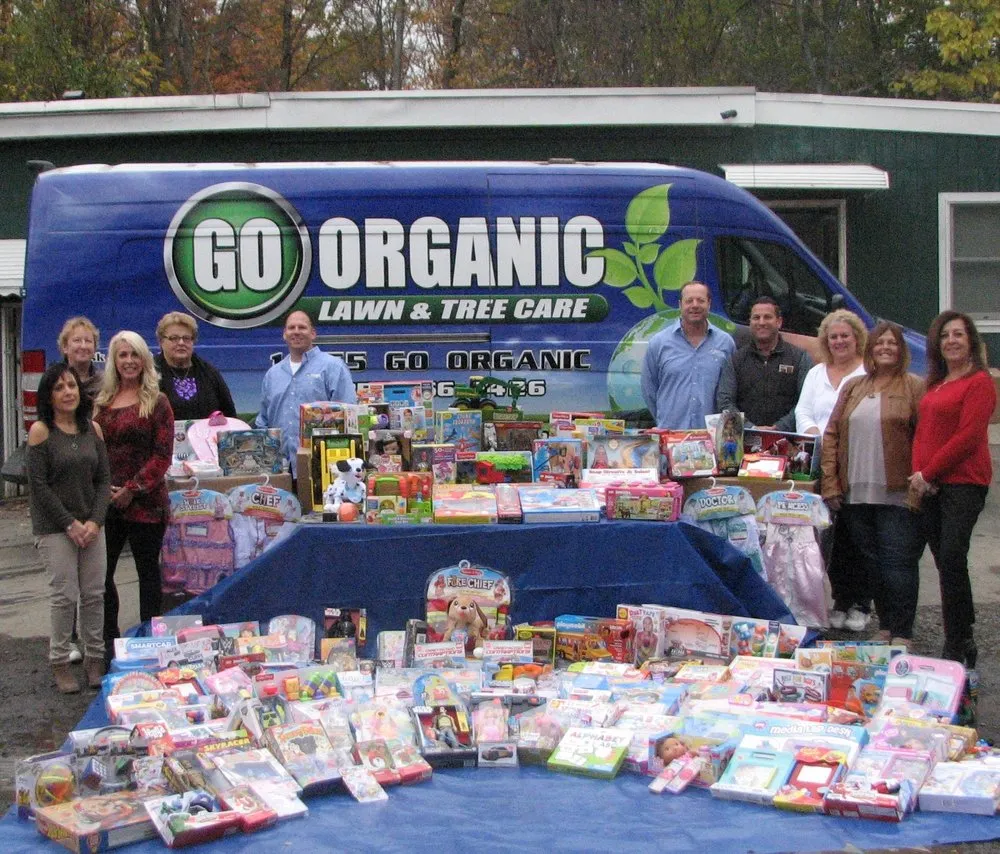 Professional garden landscaping in Oakland, NJ by Go Organic