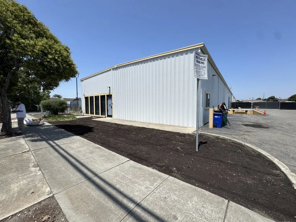 Expert garden landscaping in East Palo Alto, CA - Goatscape Landscaping