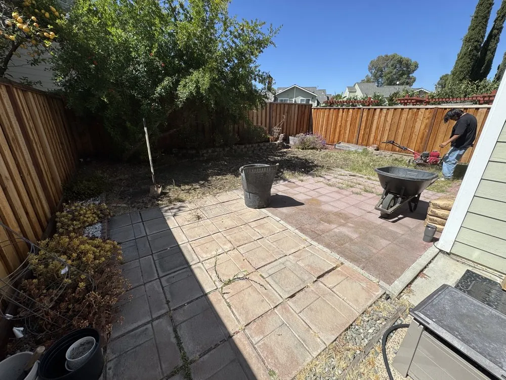 Custom garden landscaping for residential properties in East Palo Alto, CA by Goatscape Landscaping