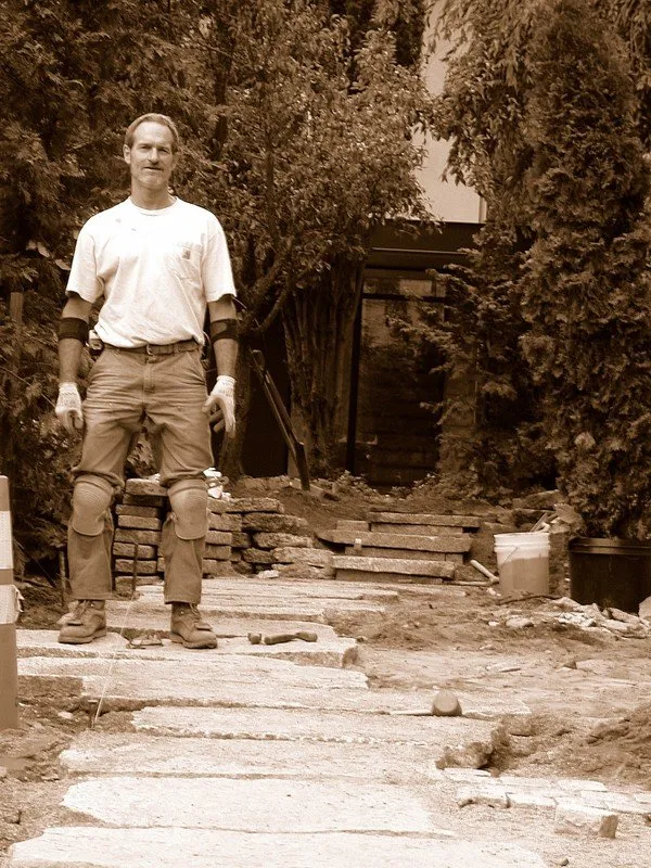 Local yard cleanup service for year-round maintenance across Seattle, WA - Goddard Stonework