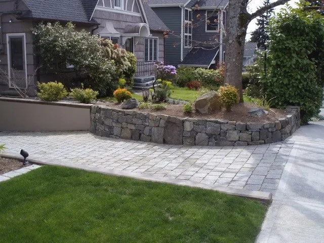 Custom garden landscaping for beautiful yards across Seattle, WA - Goddard Stonework