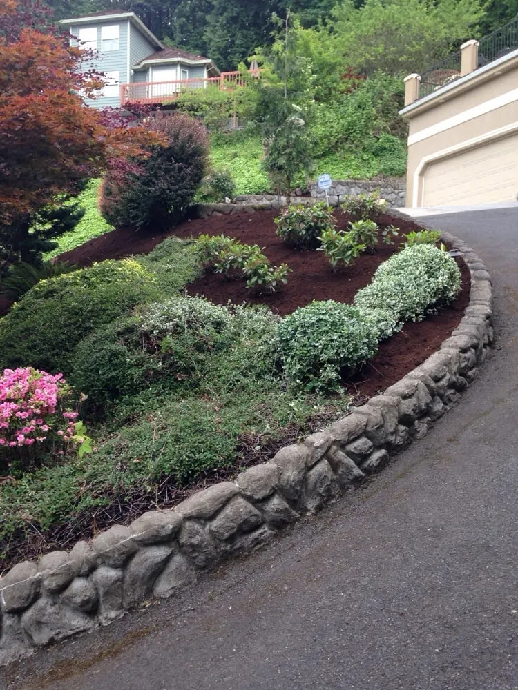 Expert yard cleanup service in Portland, OR by Godoy Landscaping Maintenance