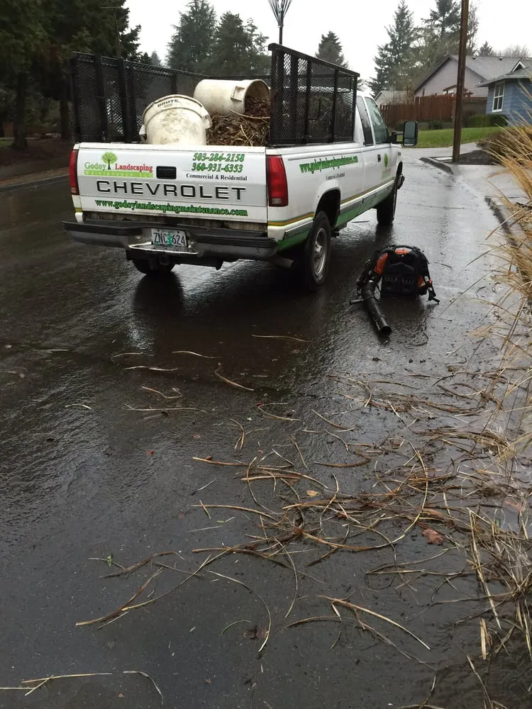 Custom residential landscaping for residential properties in Portland, OR by Godoy Landscaping Maintenance